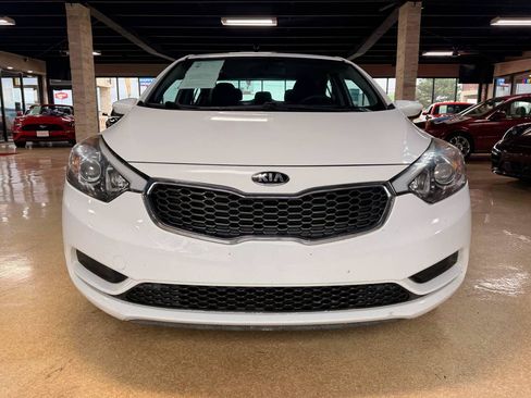 Used 2016 Kia Forte LX FWD image 2