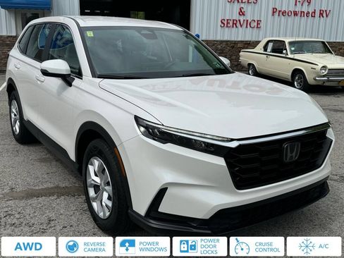 Used 2023 Honda CR-V LX image 1