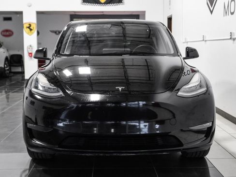 Used 2022 Tesla Model Y Long Range AWD/4WD image 5