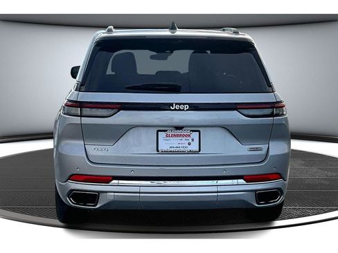 Certified 2024 Jeep Grand Cherokee Overland w/ Luxury Tech Group IV image 5