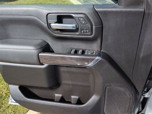 Used 2019 Chevrolet Silverado 1500 LTZ image 21