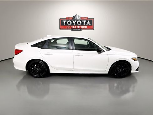 Used 2024 Honda Civic Sport image 8