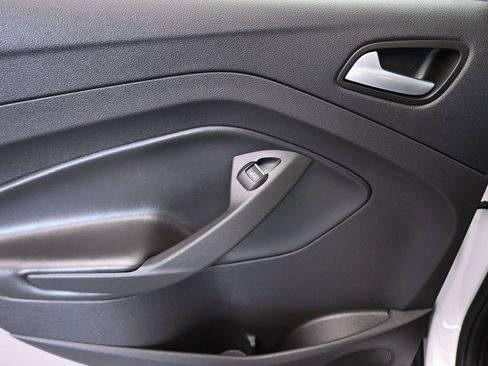 Used 2017 Ford C-MAX SE image 26