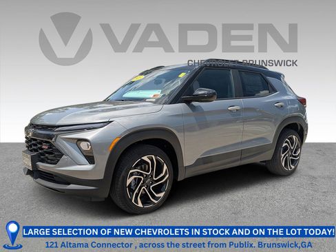 New 2025 Chevrolet TrailBlazer RS w/ Driver Confidence Package image 1