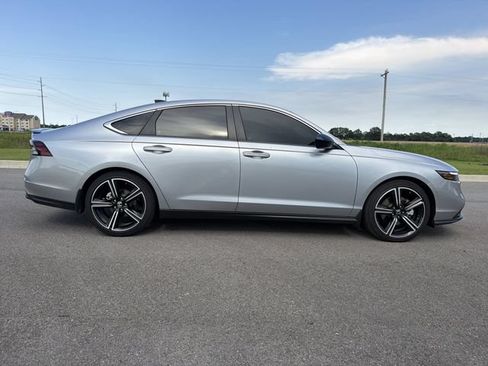 Used 2025 Honda Accord Sport image 6