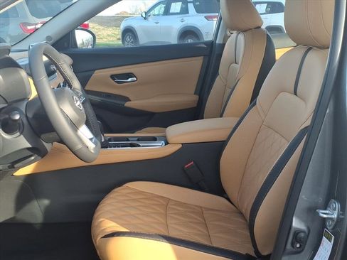 New 2025 Nissan Sentra SV w/ SV Premium Package image 9