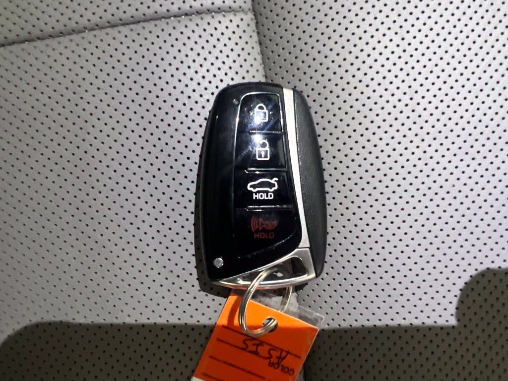 Used 2015 Hyundai Genesis 3.8 w/ Option Group 04 AWD/4WD image 26