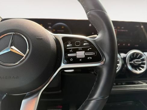 Certified 2023 Mercedes-Benz GLA 250 4MATIC image 23