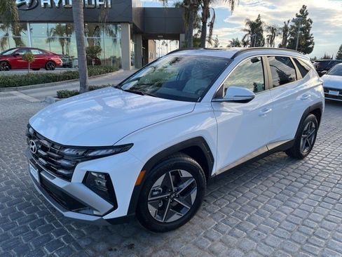 New 2026 Hyundai Tucson SEL image 2