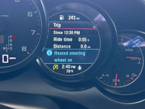 Used 2018 Porsche Cayenne Platinum Edition image 34