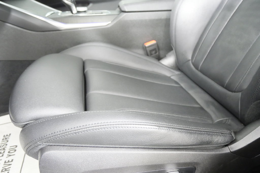Used 2021 BMW 330i Sedan w/ Premium Package RWD image 10