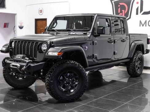 Used 2023 Jeep Gladiator Willys image 7