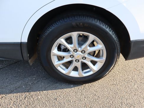 Used 2020 Chevrolet Equinox LT FWD image 39