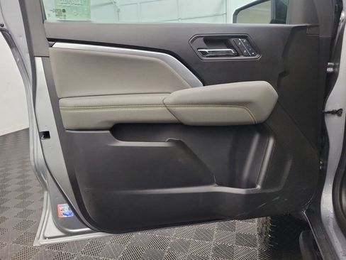 Used 2024 Chevrolet Colorado ZR2 w/ ZR2 Bison Edition image 19