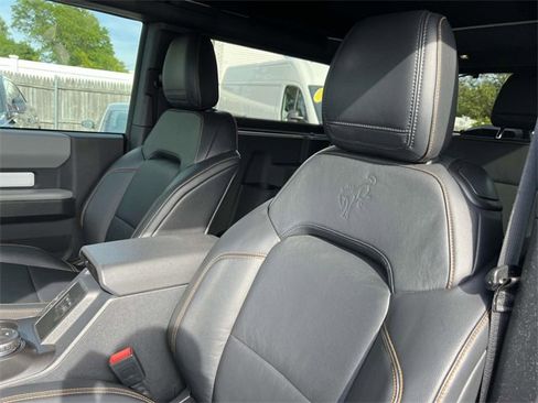 Used 2021 Ford Bronco Badlands image 12