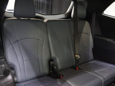 Used 2022 Buick Enclave Premium image 14