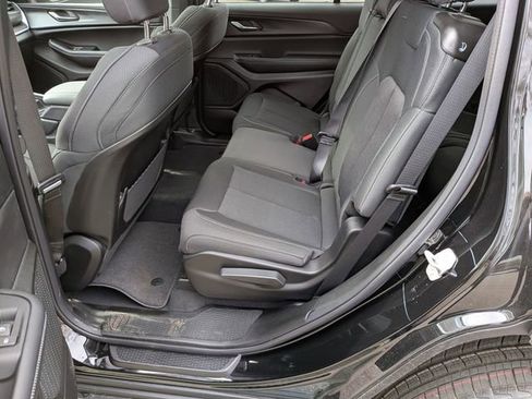 New 2026 Jeep Grand Cherokee L 4WD image 23