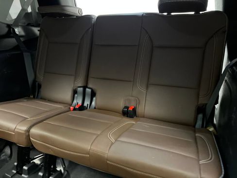 Used 2022 Chevrolet Tahoe High Country AWD/4WD image 38