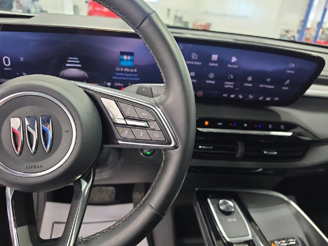 Used 2026 Buick Enclave Preferred AWD/4WD image 18