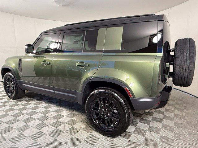 New 2026 Land Rover Defender 110 S AWD/4WD image 4
