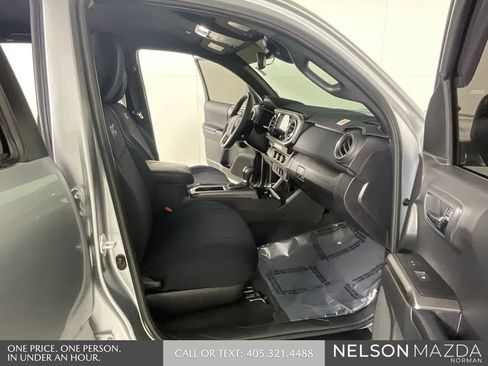 Used 2023 Toyota Tacoma TRD Sport w/ Technology Package RWD image 14