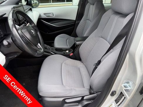 Used 2025 Toyota Corolla SE FWD image 16