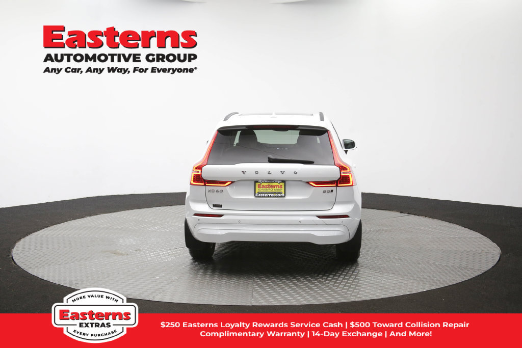 Used 2022 Volvo XC60 B5 Momentum AWD/4WD image 40