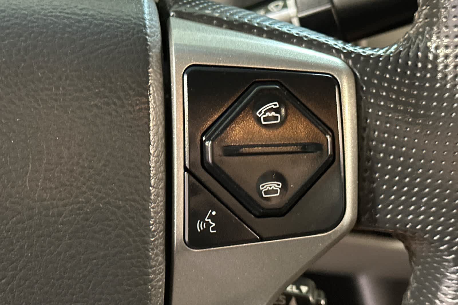 Used 2014 Toyota Tacoma PreRunner w/ TRD Sport Package RWD image 27