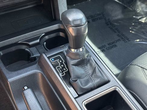 Used 2023 Toyota Tacoma TRD Off-Road w/ TRD Premium Off Road Package AWD/4WD image 41