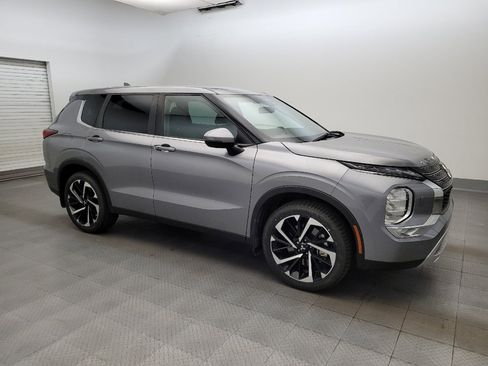 Used 2023 Mitsubishi Outlander SE AWD/4WD image 11