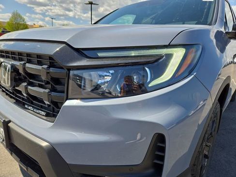 New 2026 Honda Ridgeline Black Edition image 7