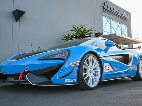 Used 2018 McLaren 570S Coupe RWD image 3