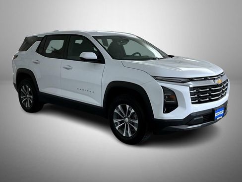 Certified 2026 Chevrolet Equinox LT w/ Safety and Technology Package AWD/4WD image 3