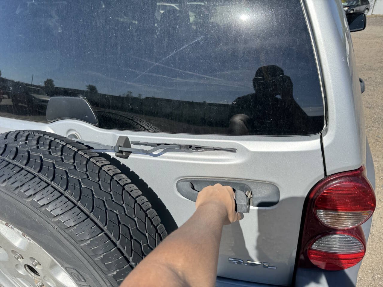 Used 2005 Jeep Liberty Sport AWD/4WD image 23