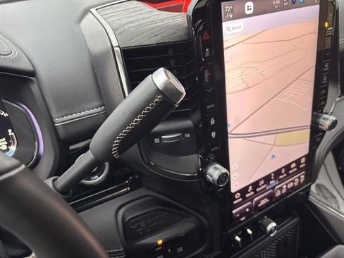 Used 2025 RAM 3500 Limited image 25