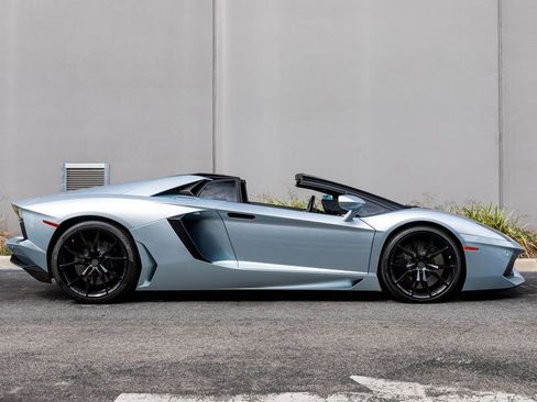 Used 2014 Lamborghini Aventador LP 700-4 AWD/4WD image 6