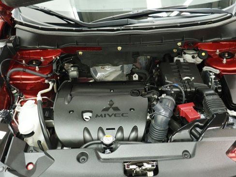 Used 2023 Mitsubishi Outlander Sport SE AWD/4WD image 32