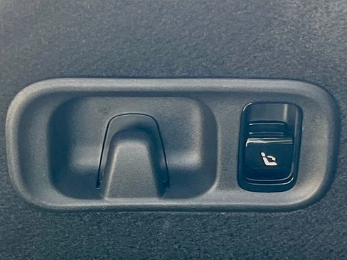 Certified 2023 Mercedes-Benz C 300 4MATIC Sedan image 25