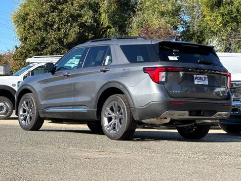 New 2025 Ford Explorer Active w/ Active Comfort Package image 5