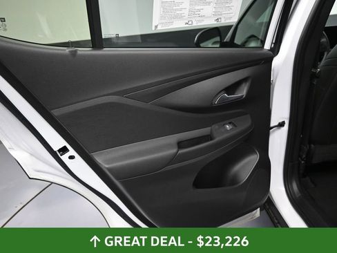 Used 2025 Buick Envista Preferred image 26