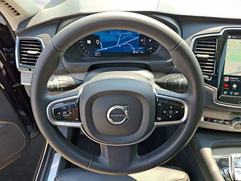 Certified 2025 Volvo XC90 B6 Ultra w/ Protection Package Premier AWD/4WD image 22