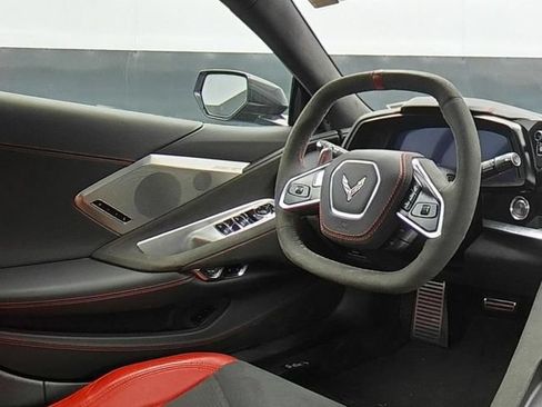 Used 2023 Chevrolet Corvette Stingray Premium Conv w/ Z51 Performance Package RWD image 19