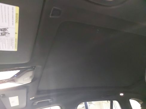 Used 2022 BMW X5 xDrive40i w/ Parking Assistance Package image 32