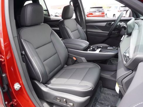 New 2025 Buick Enclave Preferred image 12