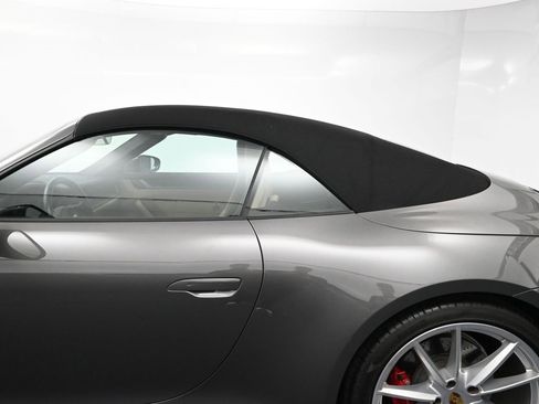 Used 2022 Porsche 911 Carrera S image 26