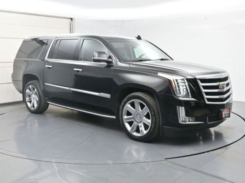 Used 2019 Cadillac Escalade ESV Luxury AWD/4WD image 26