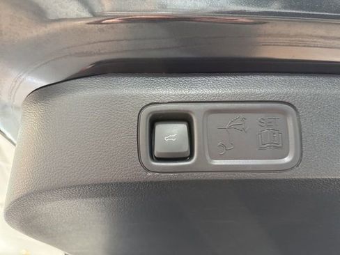 Used 2024 Ford Expedition Max Limited image 12