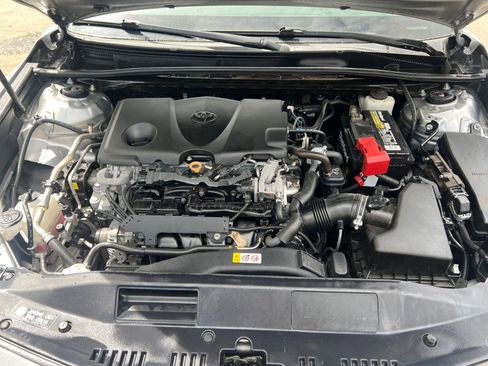Used 2019 Toyota Camry SE FWD image 31