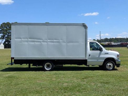 Used 2023 Ford E-350 and Econoline 350 Super Duty w/ Driver's Safety Package RWD image 2