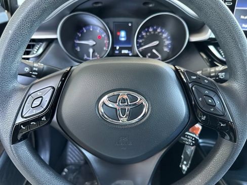 Used 2021 Toyota C-HR LE FWD image 21